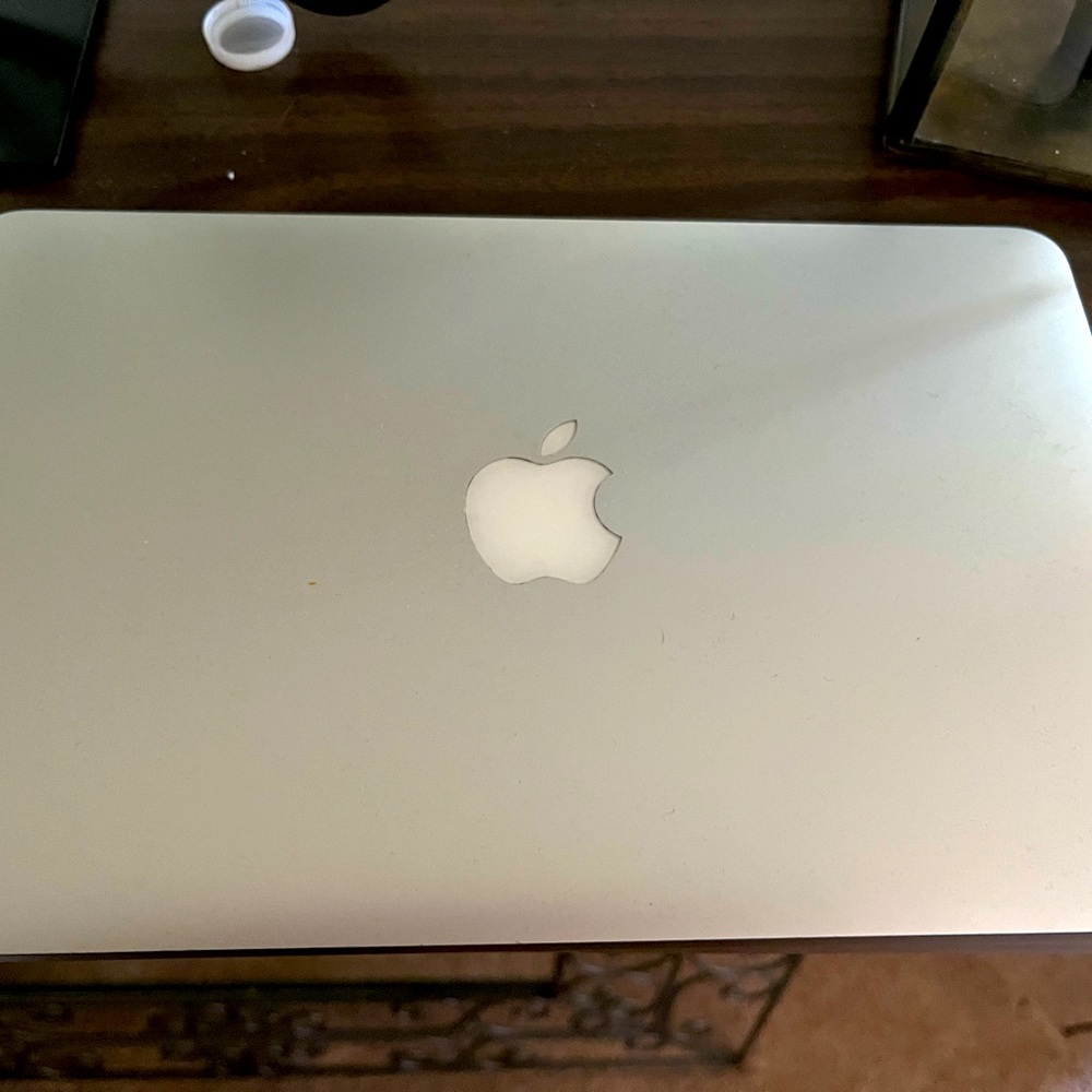 Mac book 2015 11 in